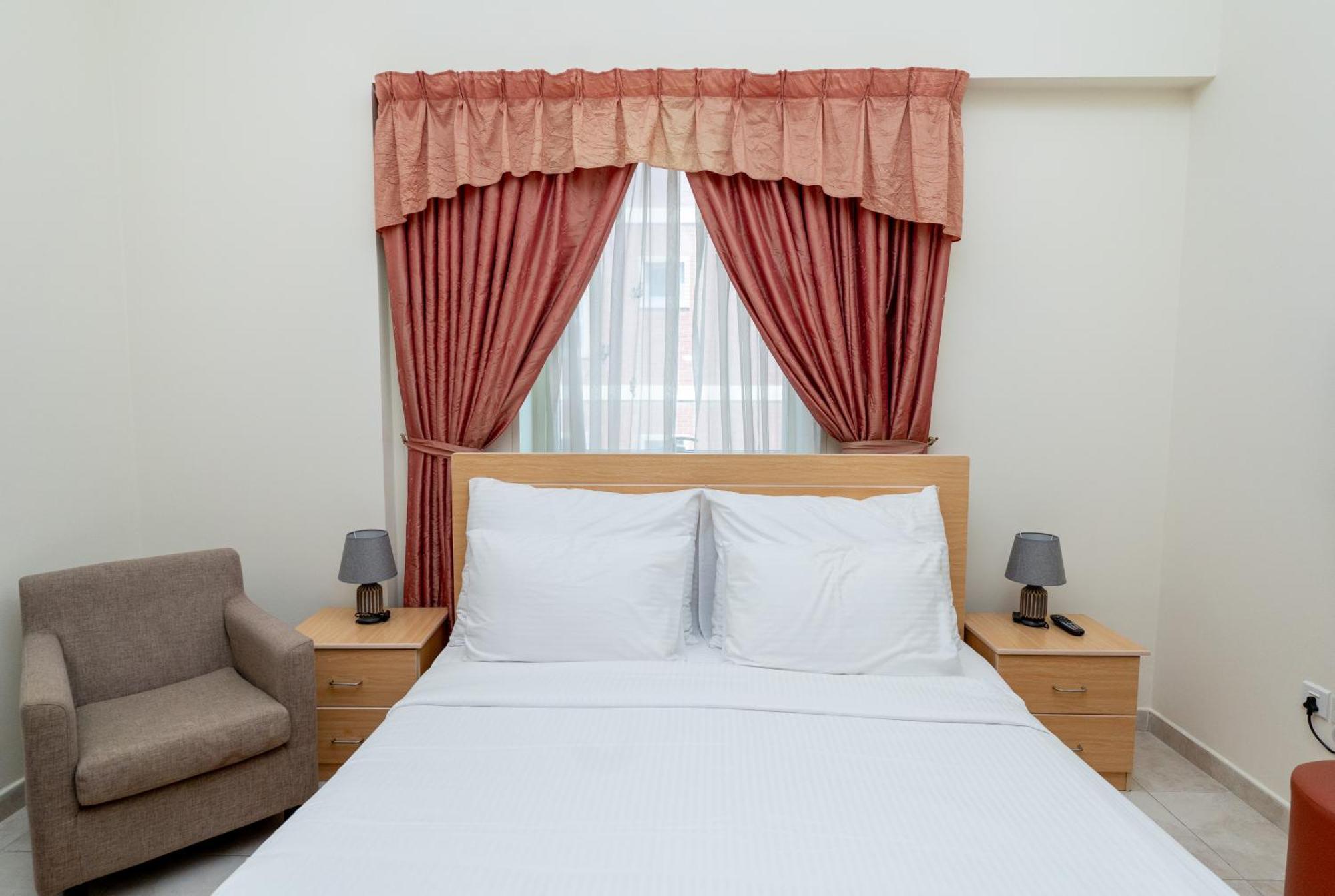Al Raya Hotel Apartments Dubai Eksteriør billede