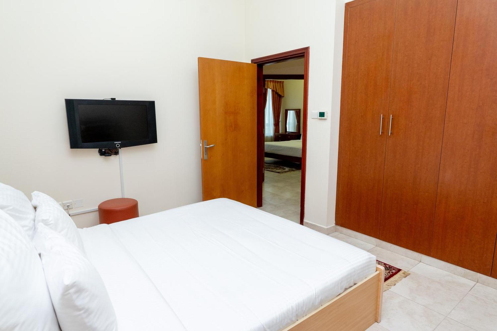 Al Raya Hotel Apartments Dubai Eksteriør billede