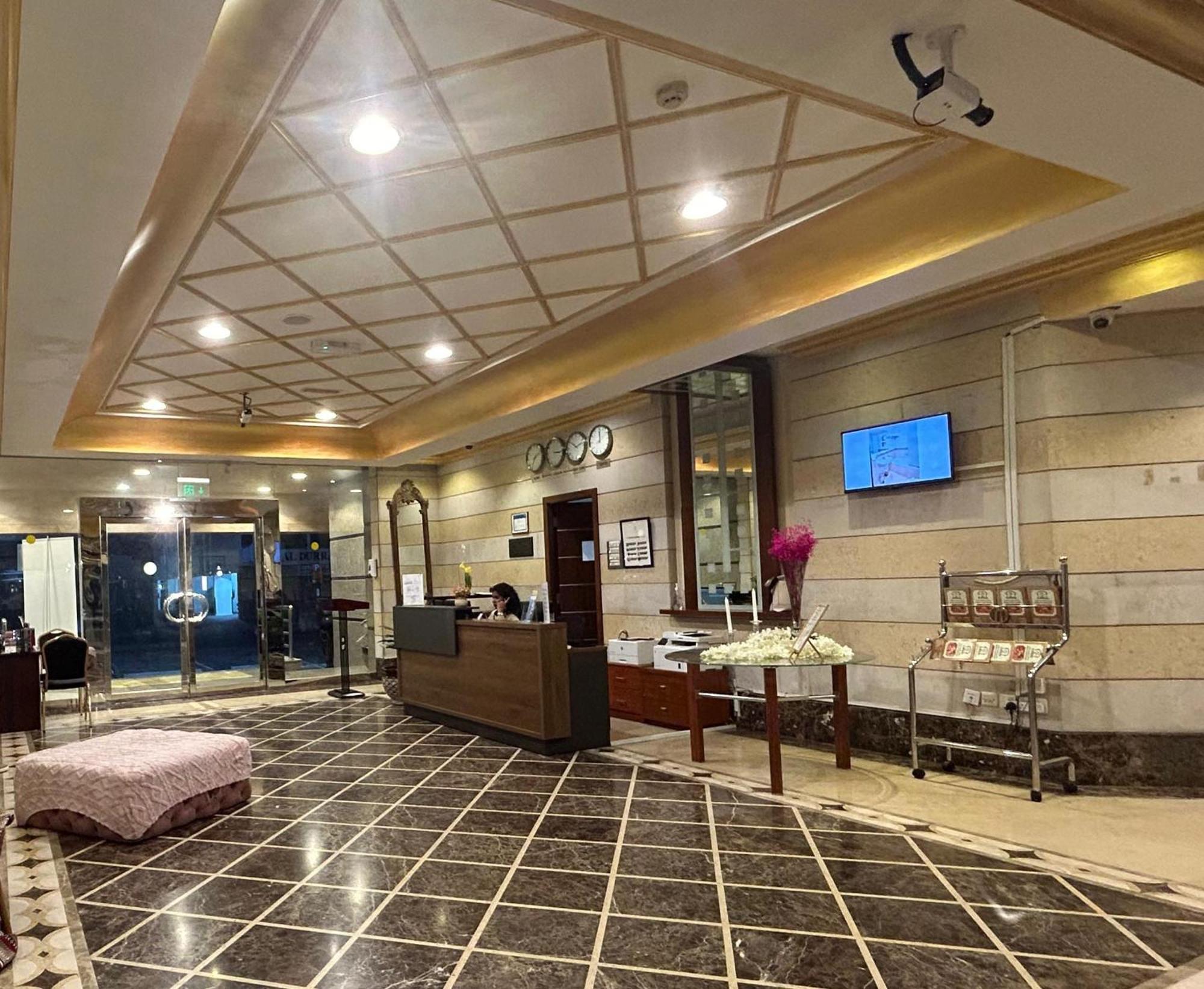 Al Raya Hotel Apartments Dubai Eksteriør billede