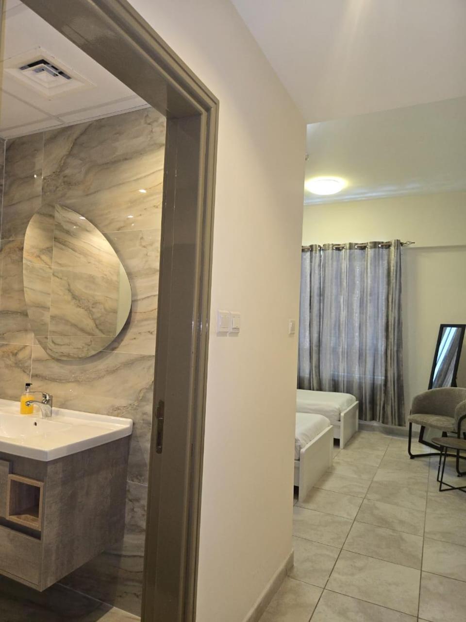 Al Raya Hotel Apartments Dubai Eksteriør billede