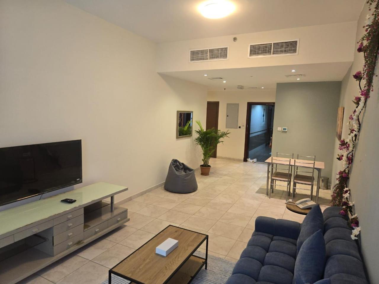 Al Raya Hotel Apartments Dubai Eksteriør billede